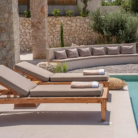 Lithos Art Hotell