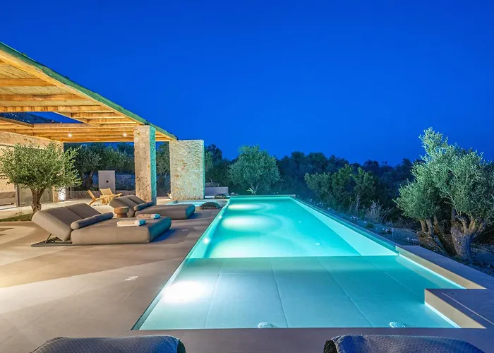 Lithos Art Hotel