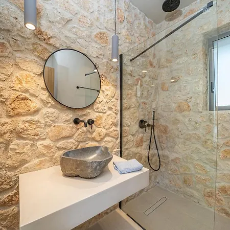 Hotel Lithos Art Svoronata