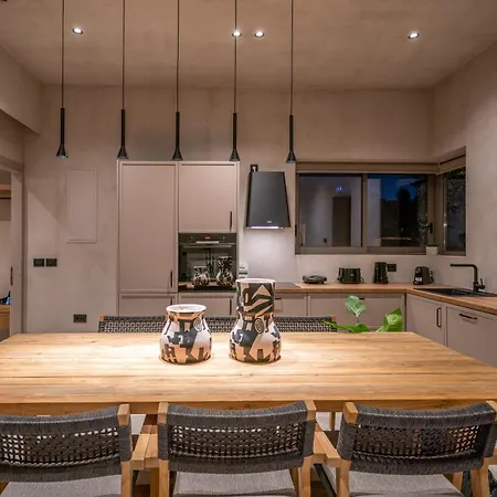 Lithos Art * Svoronata