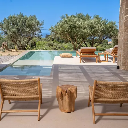 فندق Lithos Art *